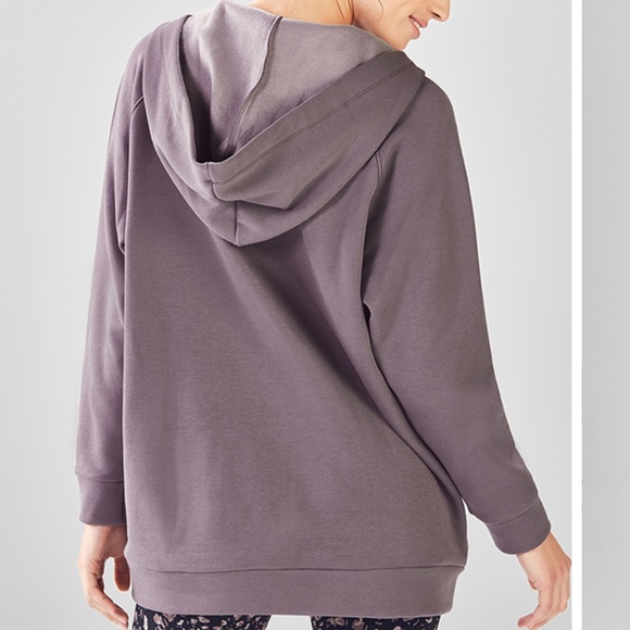 Fabletics Brisa Oversized Hooded Sweatshirt Jacket - Picture 2 of 9